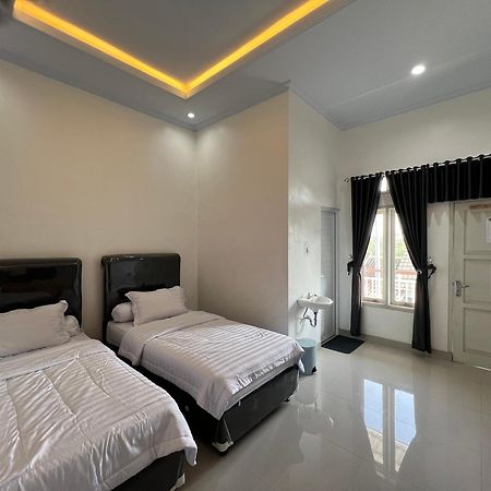 Backyard Guest House Banjar  Exterior photo